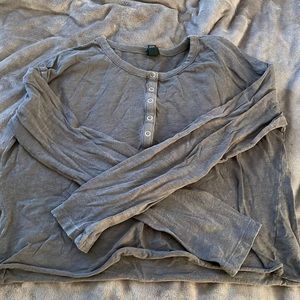 NWOT wild fable crop grey shirt